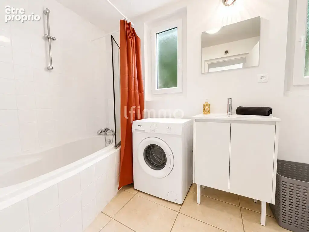 Appartement rez de chaussée 67m² 2 places de parking jardin 248m - photo 8