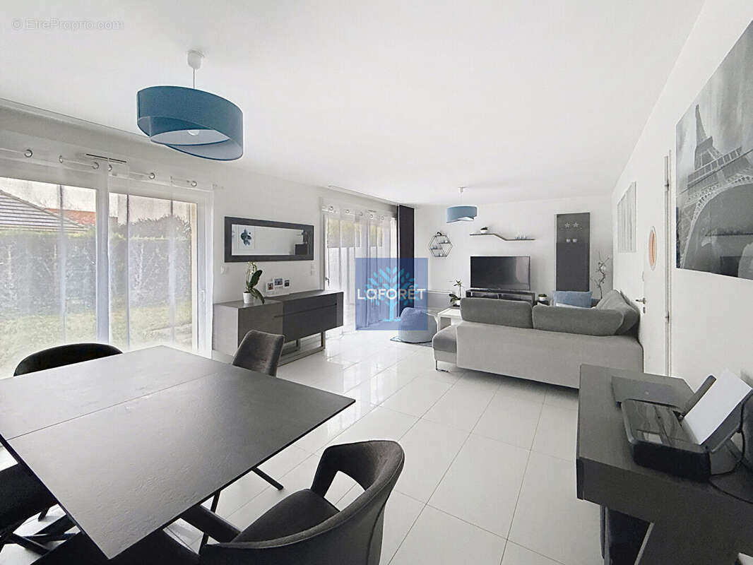 Maison à LE PLESSIS-PATE