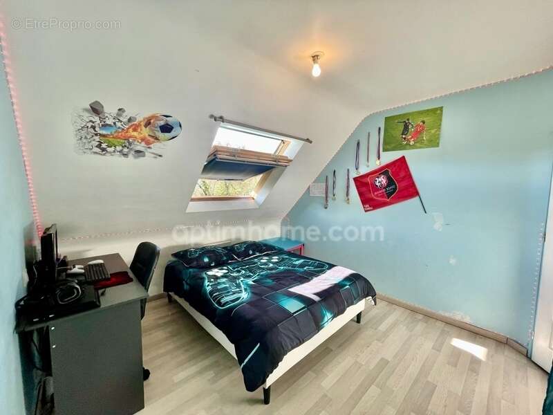 Maison à PLOUNEVEZ-QUINTIN