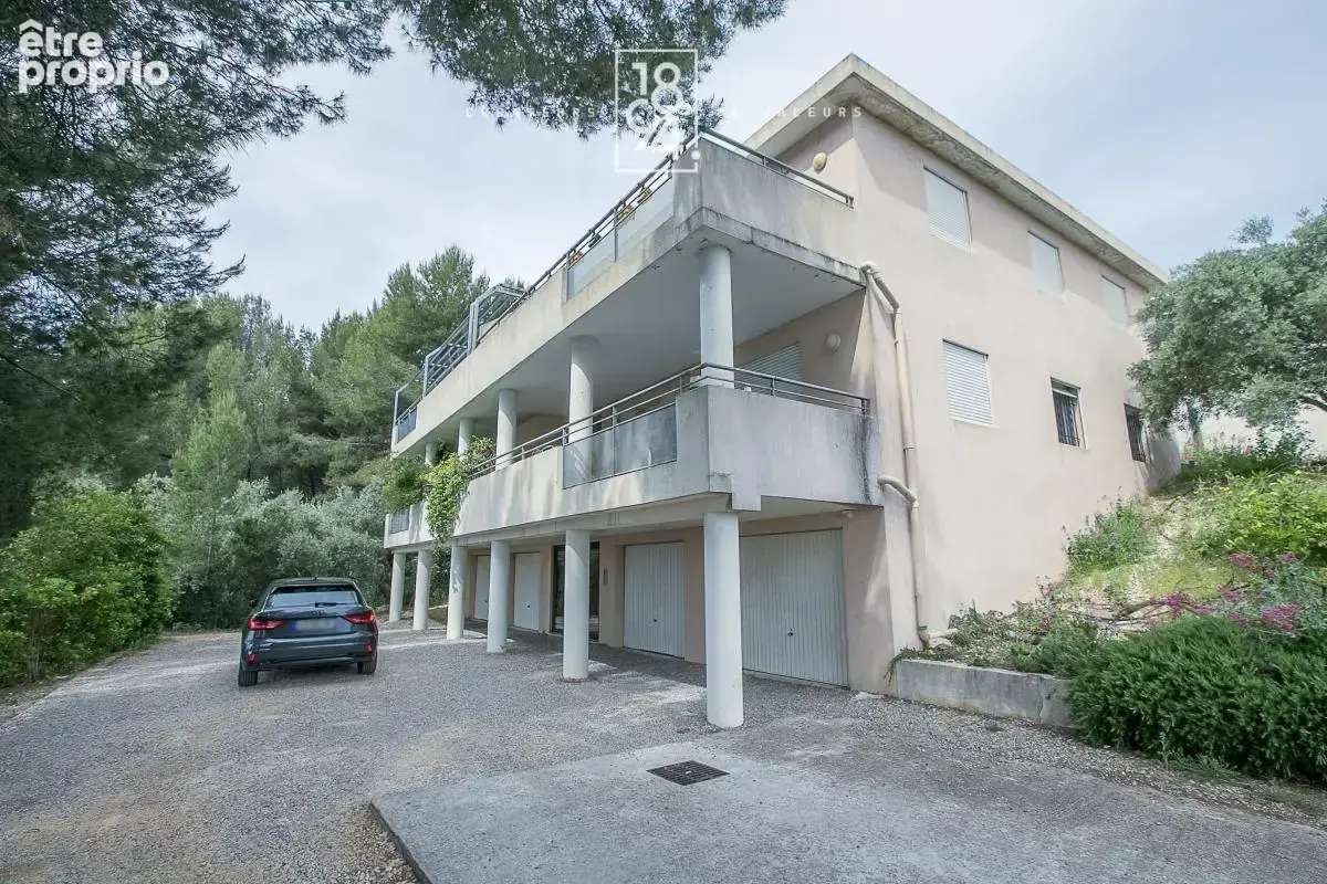 T3 en dernier étage avec grande terrasse - Les Mourets / Bd Bernard Verger, 13013 Marseille - photo 9