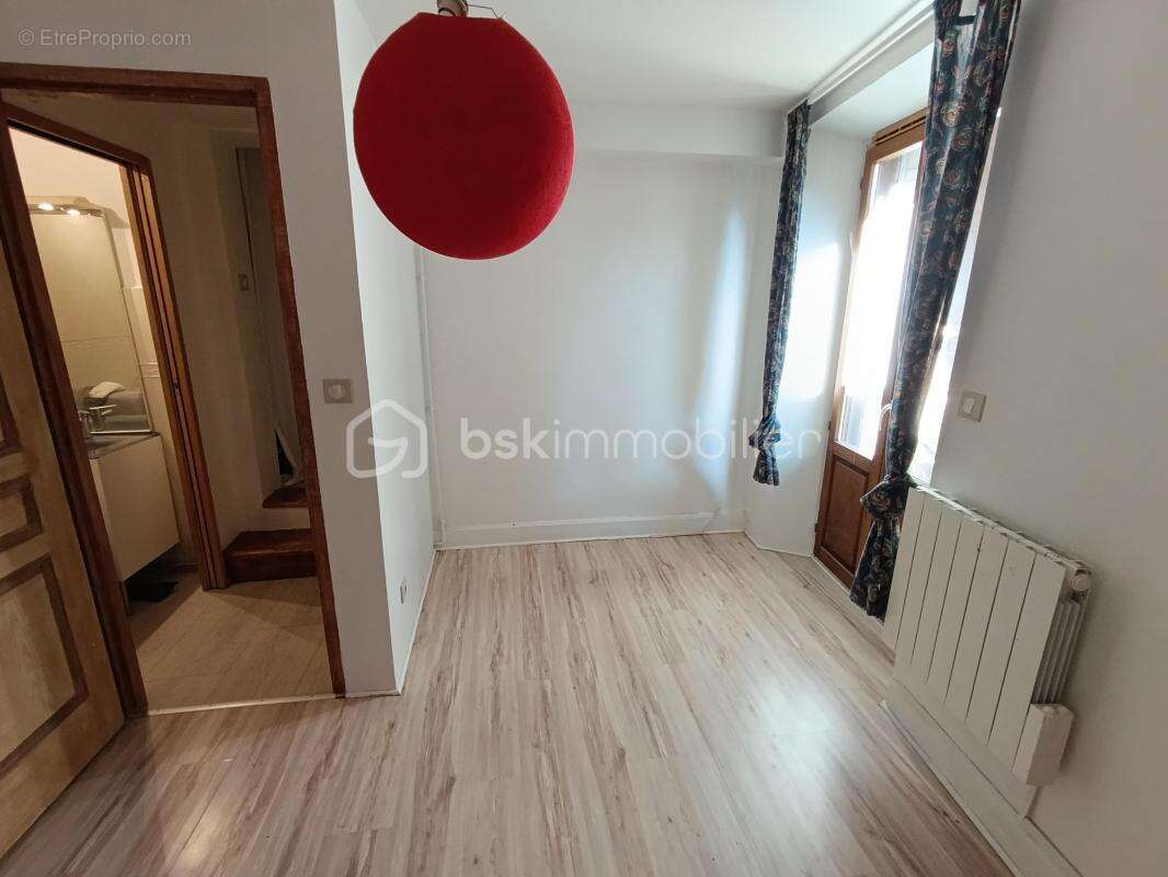 Appartement à LA MURETTE