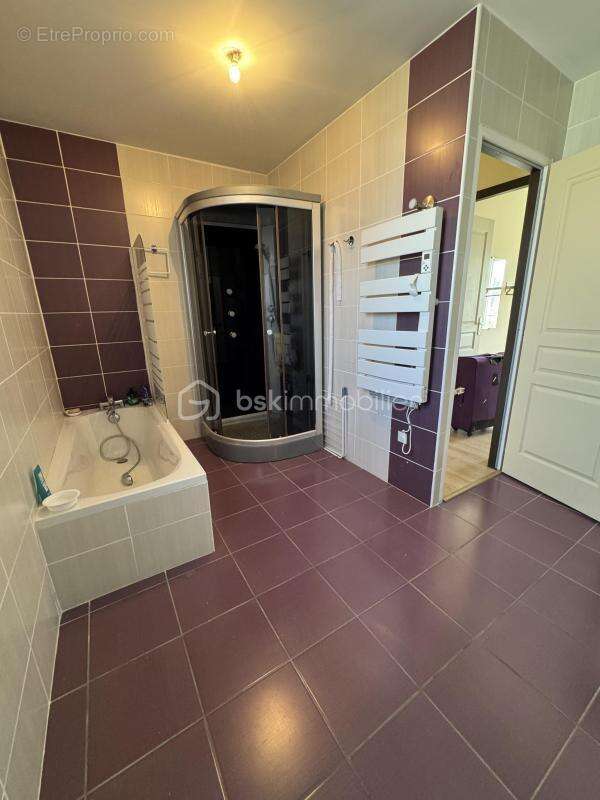 Maison à VILLENEUVE-LES-BEZIERS