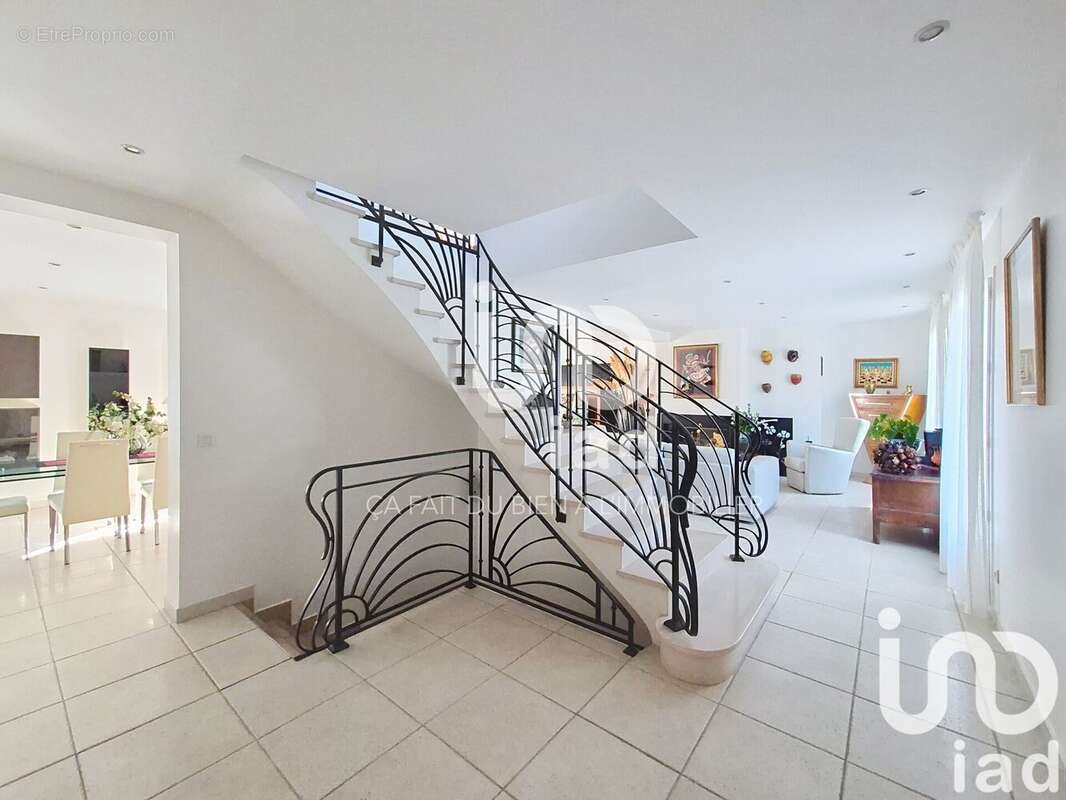 Photo 3 - Maison à LE COUDRAY-MONTCEAUX