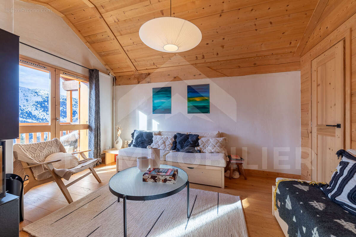 Appartement à LES ALLUES