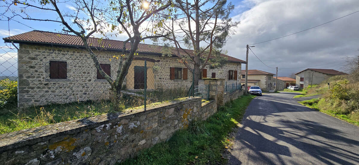 Maison à TIRANGES