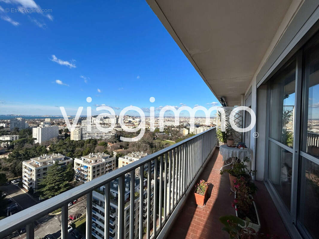Appartement à MARSEILLE-9E