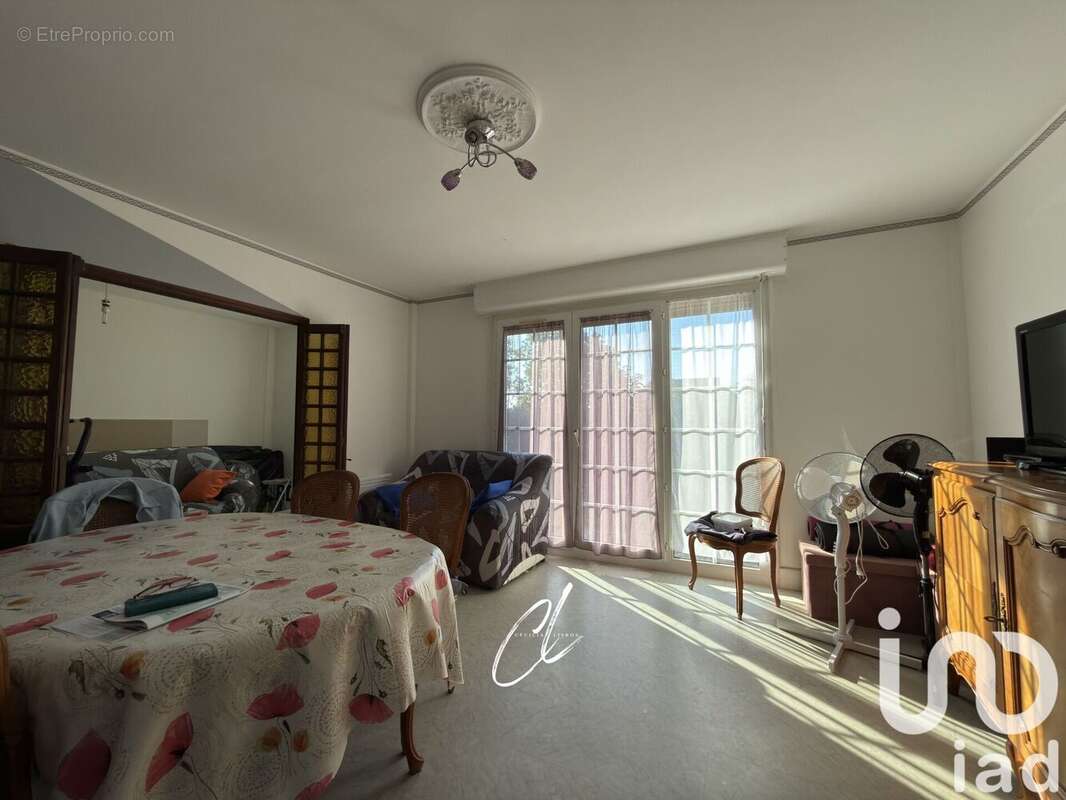 Photo 3 - Maison à MONTACHER-VILLEGARDIN