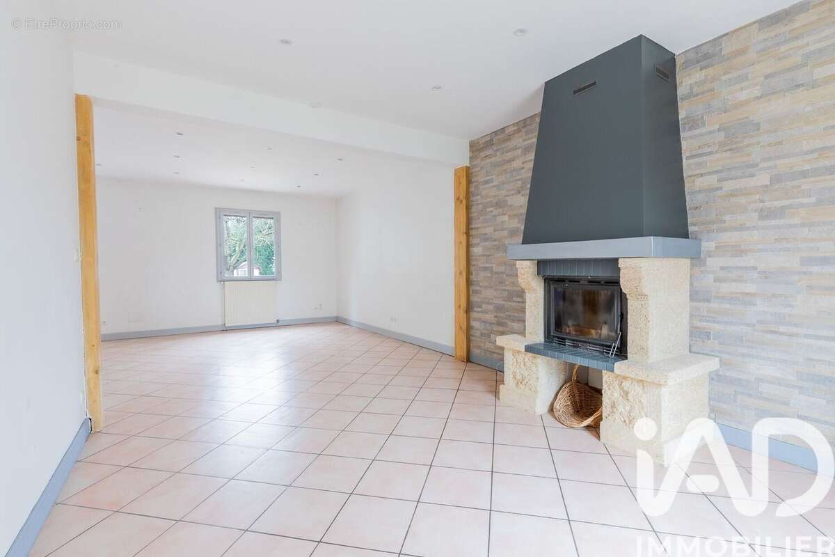 Photo 2 - Maison à FLEURY-MEROGIS