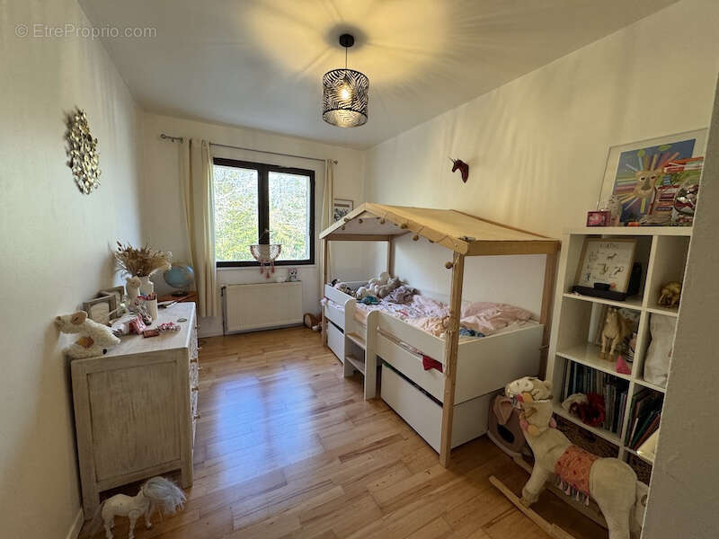 Maison à SAINT-PIERRE-DU-PALAIS