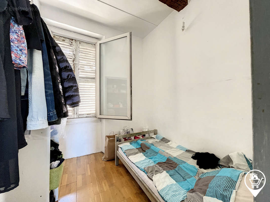 Appartement à MARSEILLE-6E