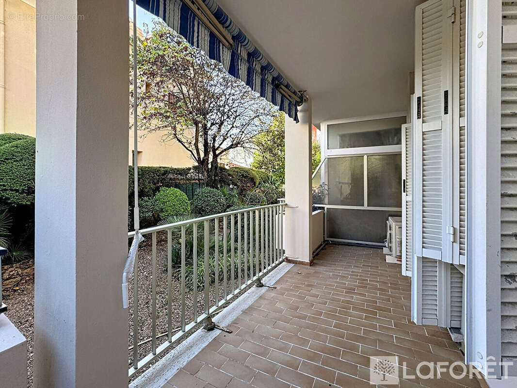 Appartement à ROQUEBRUNE-CAP-MARTIN