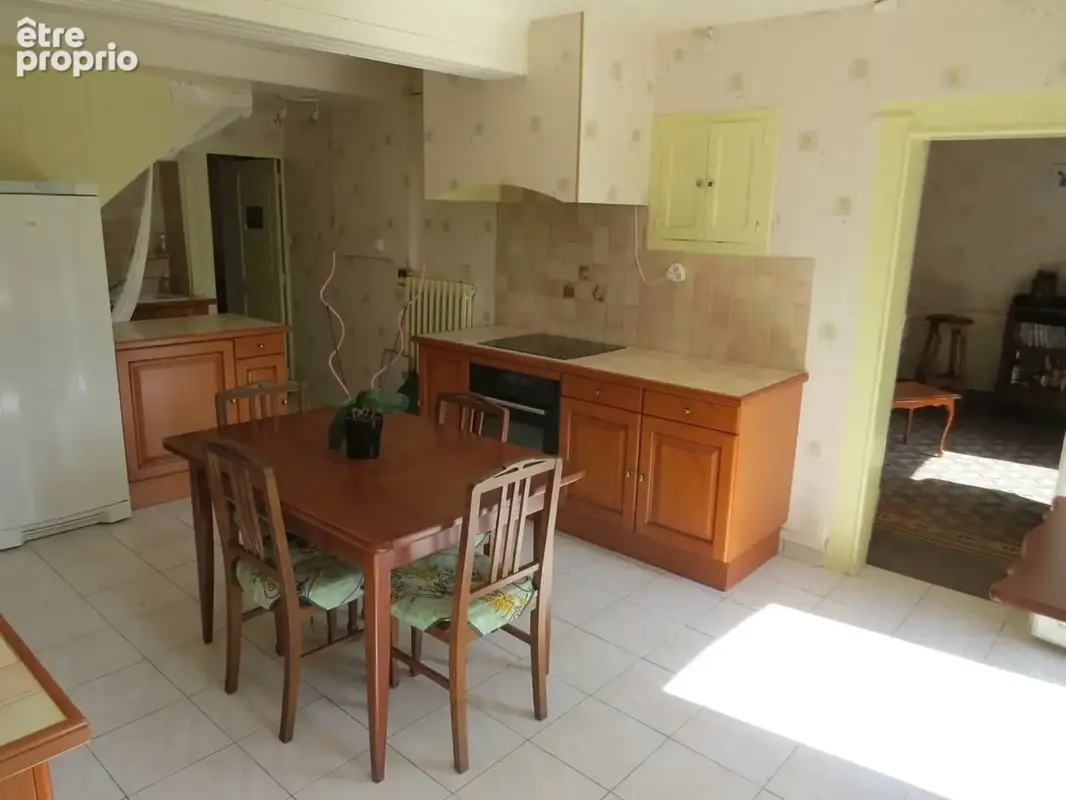 Une grande maison de 220 m² de potentiel sur un grand terrain de plus de 5500 m², bien isolée. À Ornacieux 38260 - photo 10