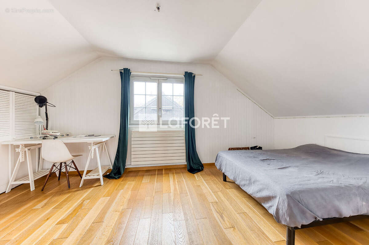 Maison à ROISSY-EN-BRIE