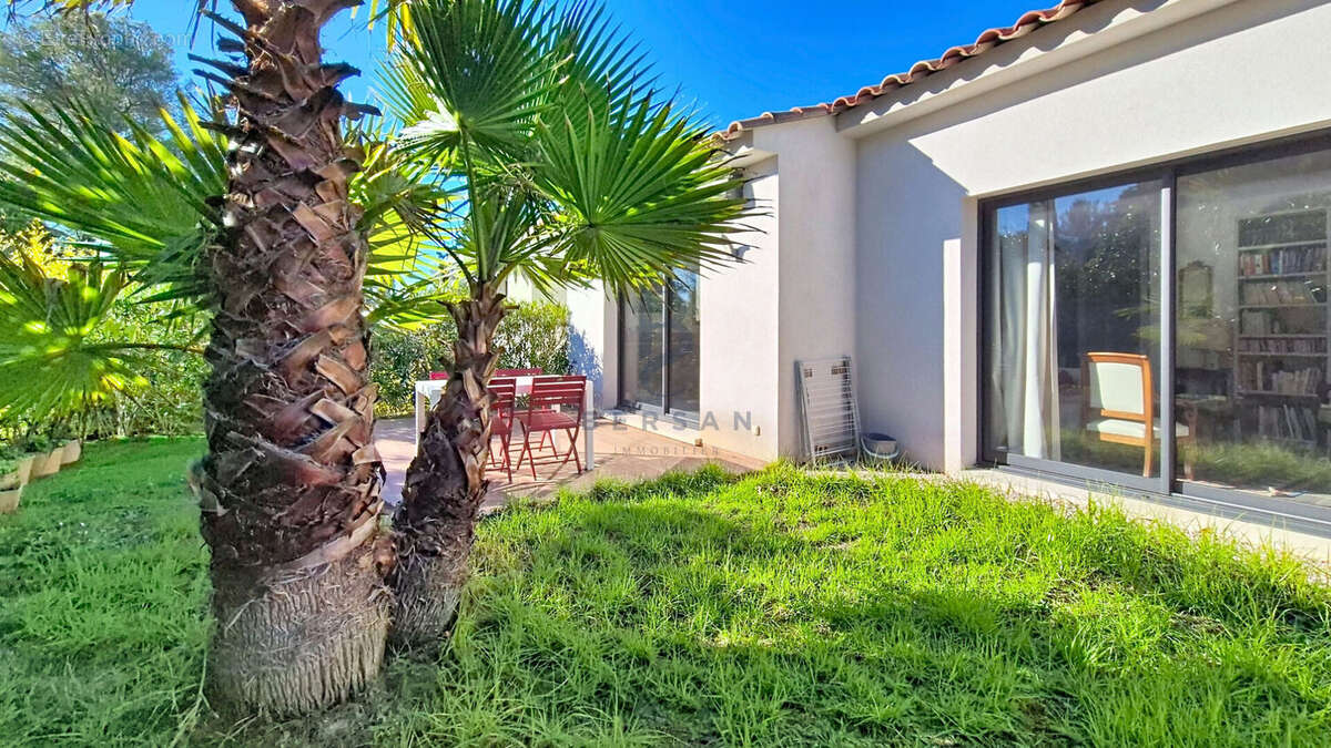 Maison à FREJUS