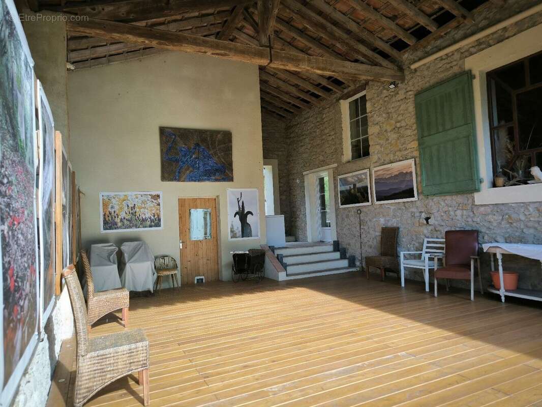 Bel ensemble immobilier  10 ' Mirepoix - photo 3