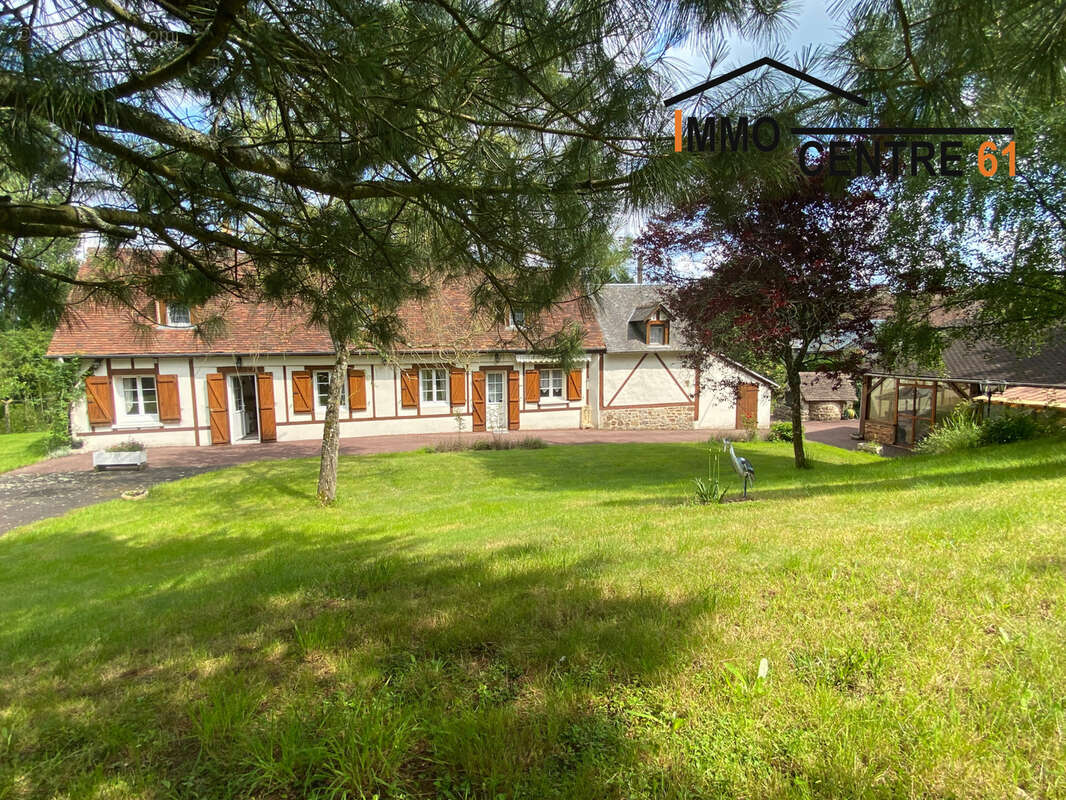 Charmante maison de campagne sur 4000m2 de terrain - photo 2