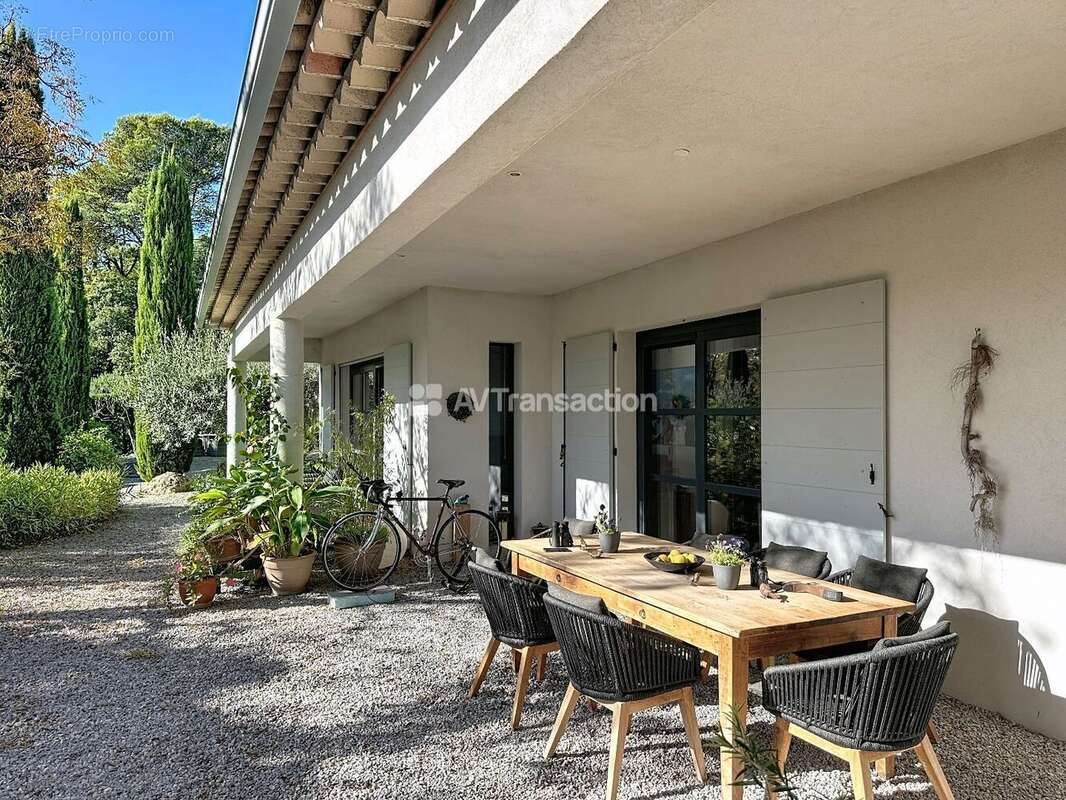Maison à LORGUES