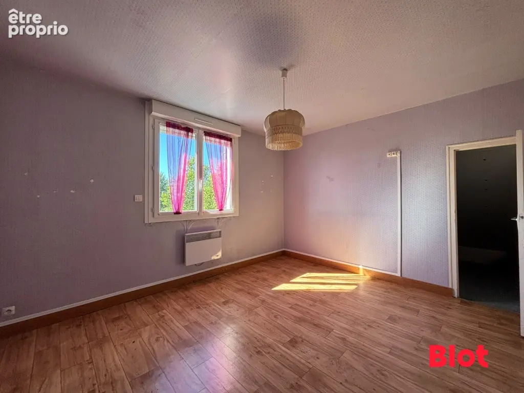 Maison 9 pièces 122 m² à vendre à Crevin (35320) - photo 9