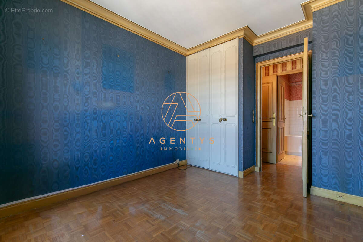 Appartement à SAINT-MAUR-DES-FOSSES