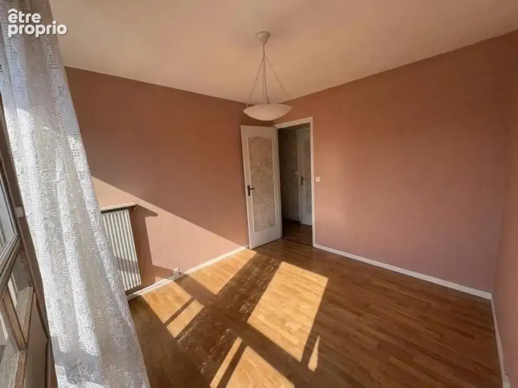 ROUEN - ÎLE LACROIX  T4 Lumineux Traversant de 86 m² avec Loggia Plein Sud & Vue Seine - photo 10