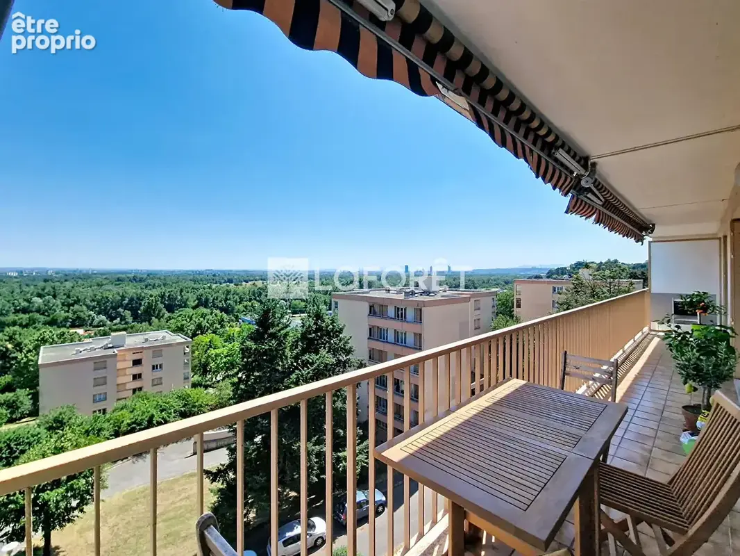Appartement à RILLIEUX-LA-PAPE