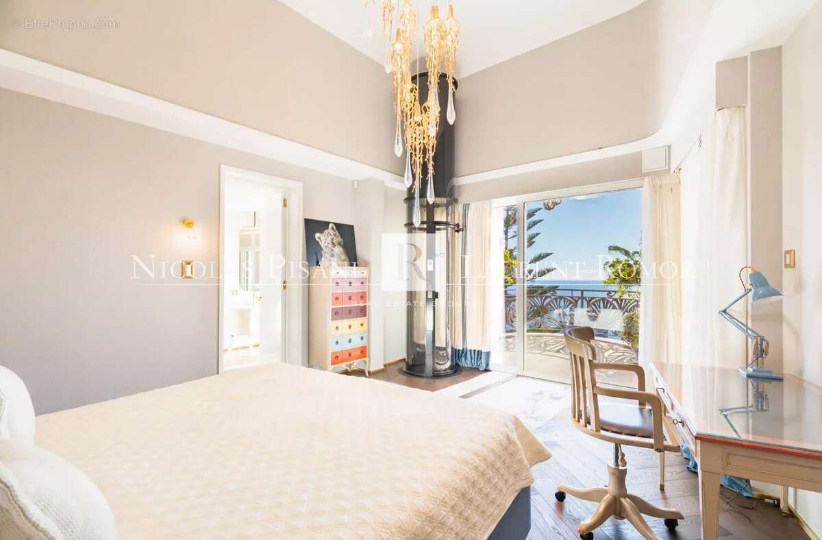 Maison à ROQUEBRUNE-CAP-MARTIN