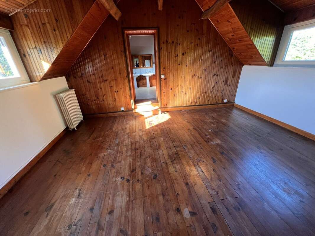 Maison à SAINT-CHERON