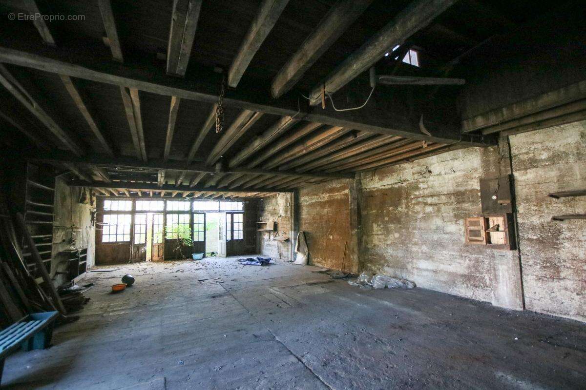 Appartement à GOND-PONTOUVRE