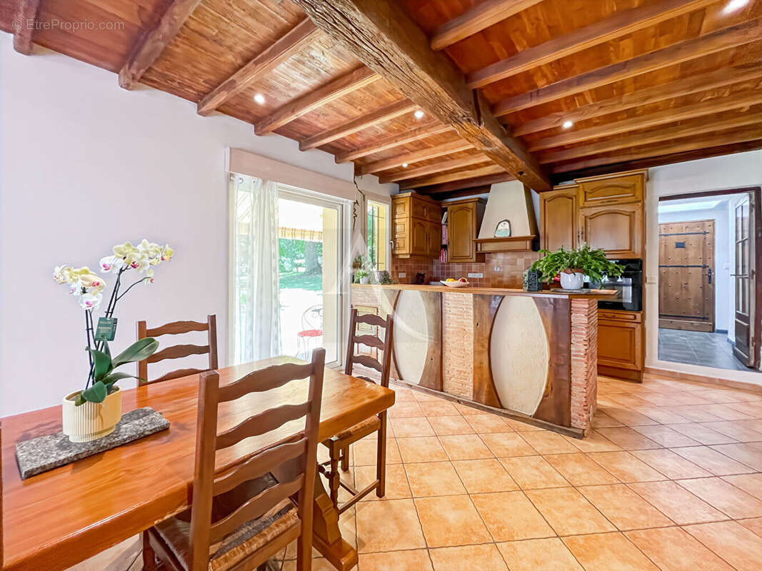 Charmante maison périgourdine avec dépendance, proche de Villeréal - photo 11