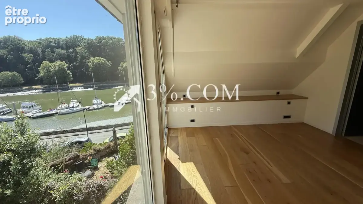 Situé sur le port de Saint-Goustan, à Auray, cet appartement - photo 5