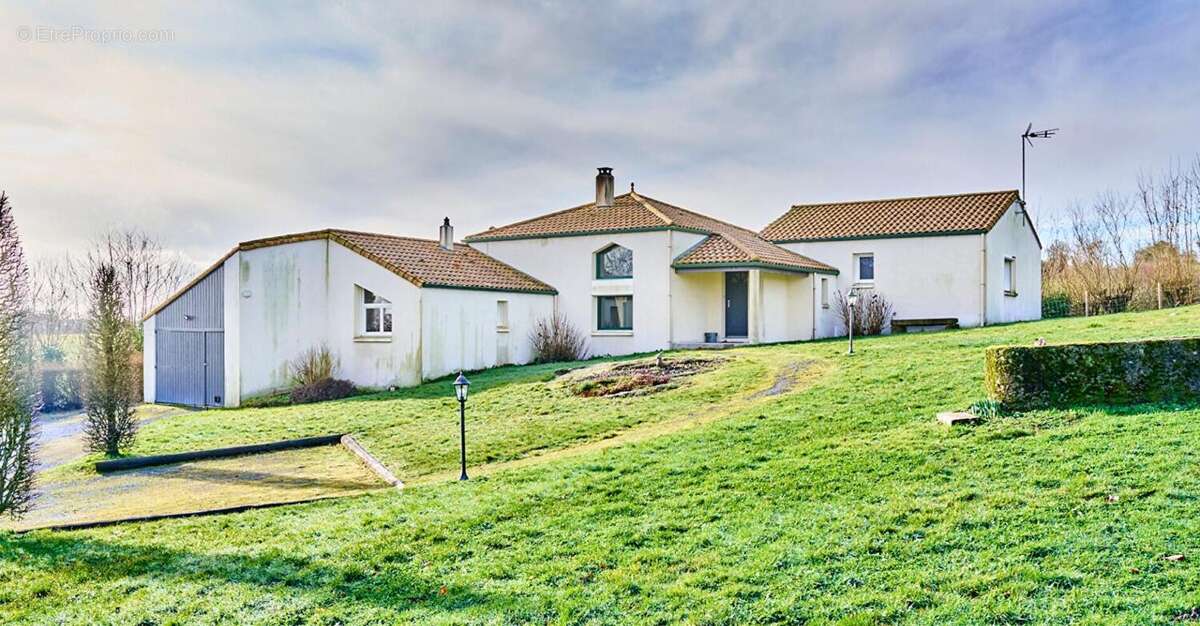 Maison à LA VERRIE