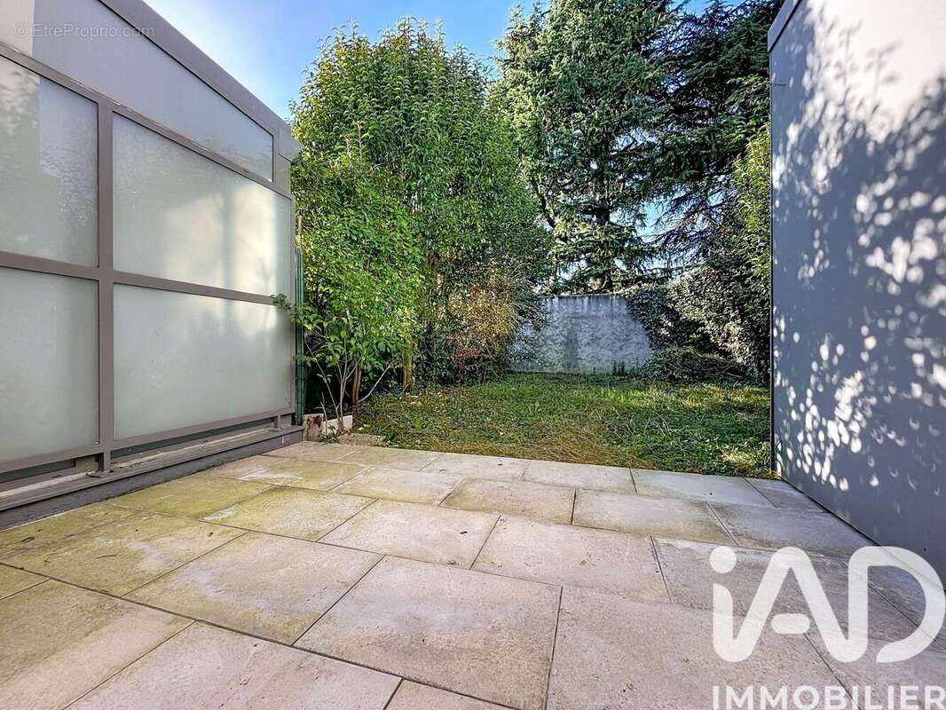 Photo 5 - Maison à BRON