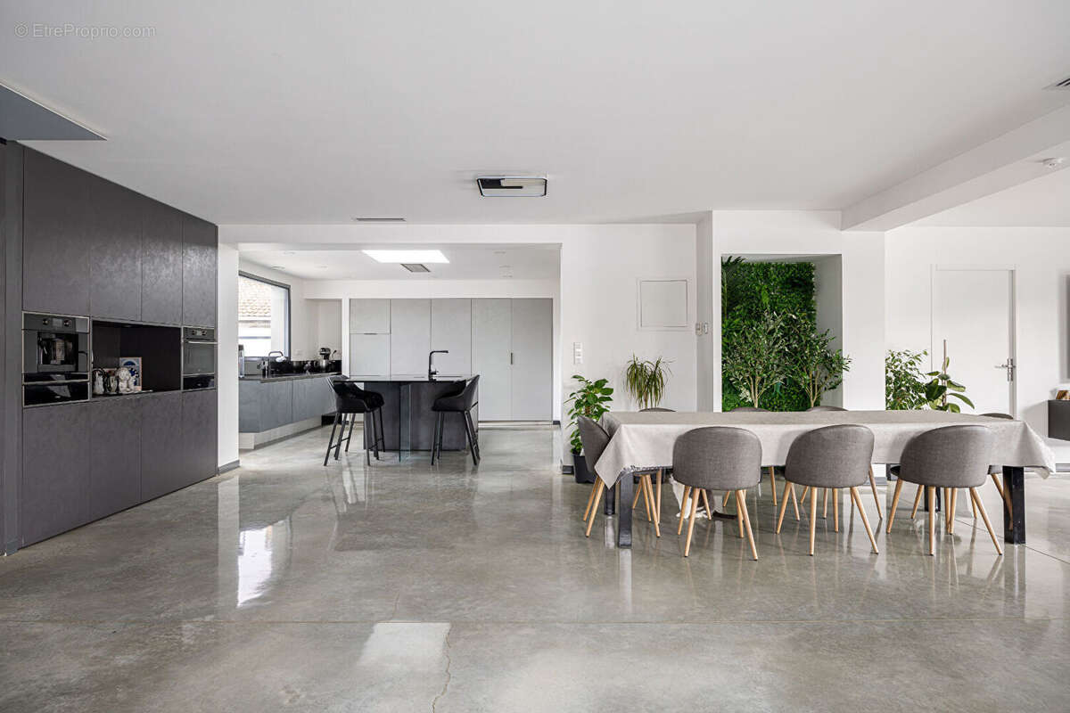 Maison à SAINT-PRIEST