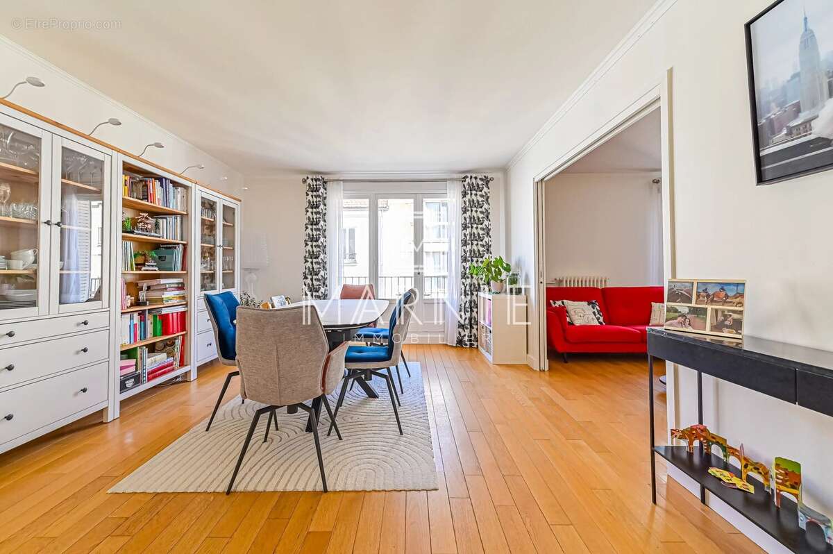 Appartement à PARIS-15E