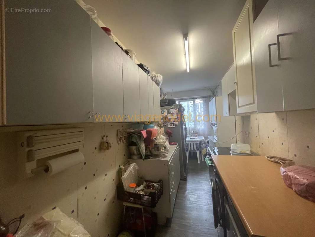 Appartement à COURBEVOIE