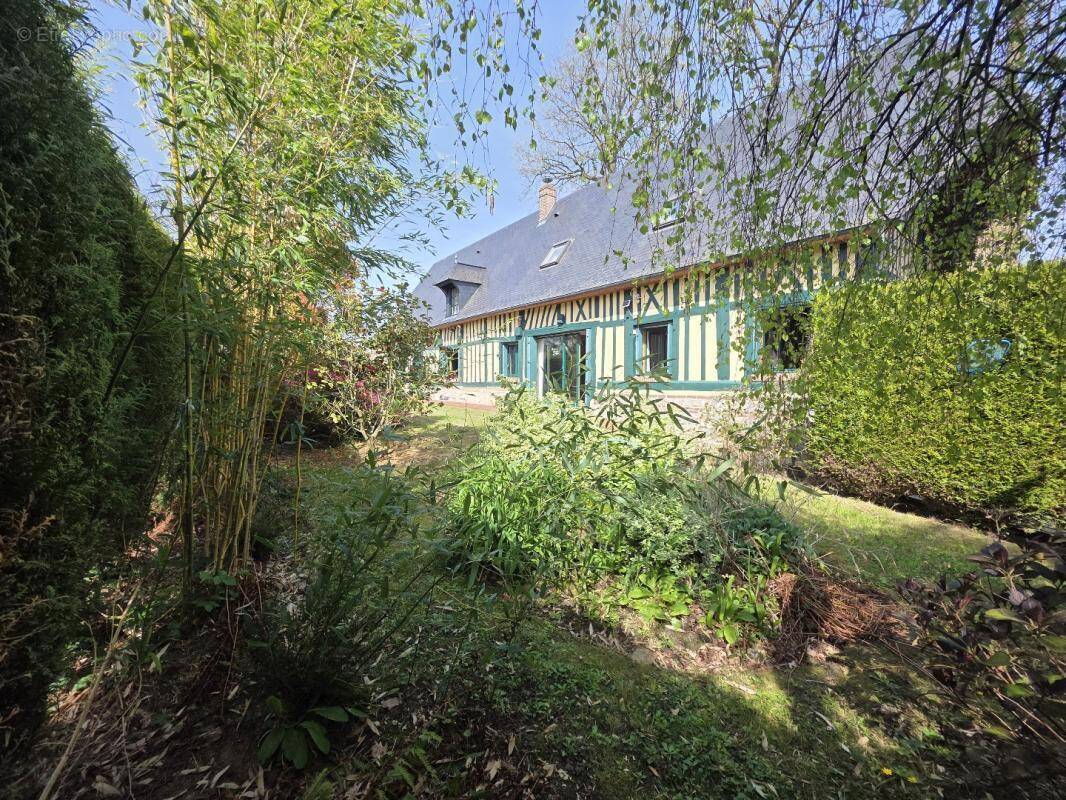 Maison à CANVILLE-LES-DEUX-EGLISES