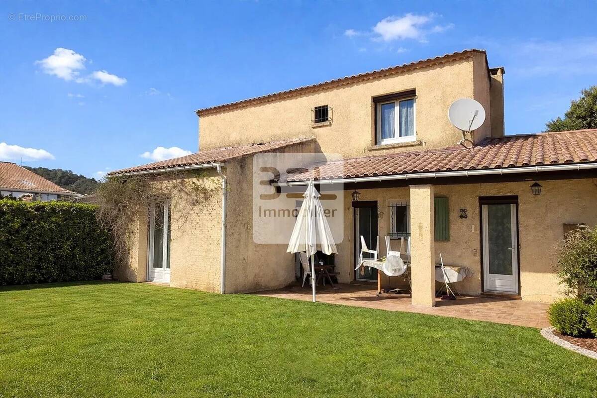 Maison à BAGNOLS-SUR-CEZE