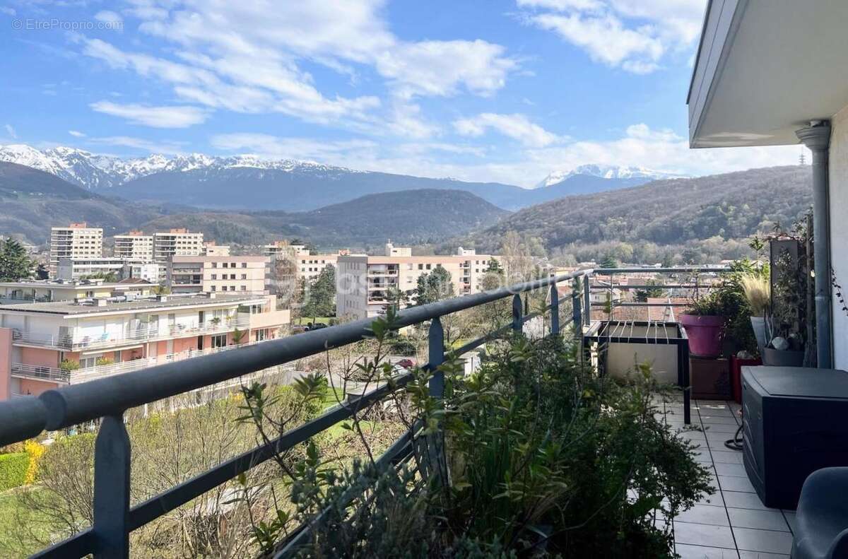 Appartement à ECHIROLLES
