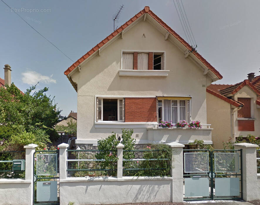 Maison à LES PAVILLONS-SOUS-BOIS