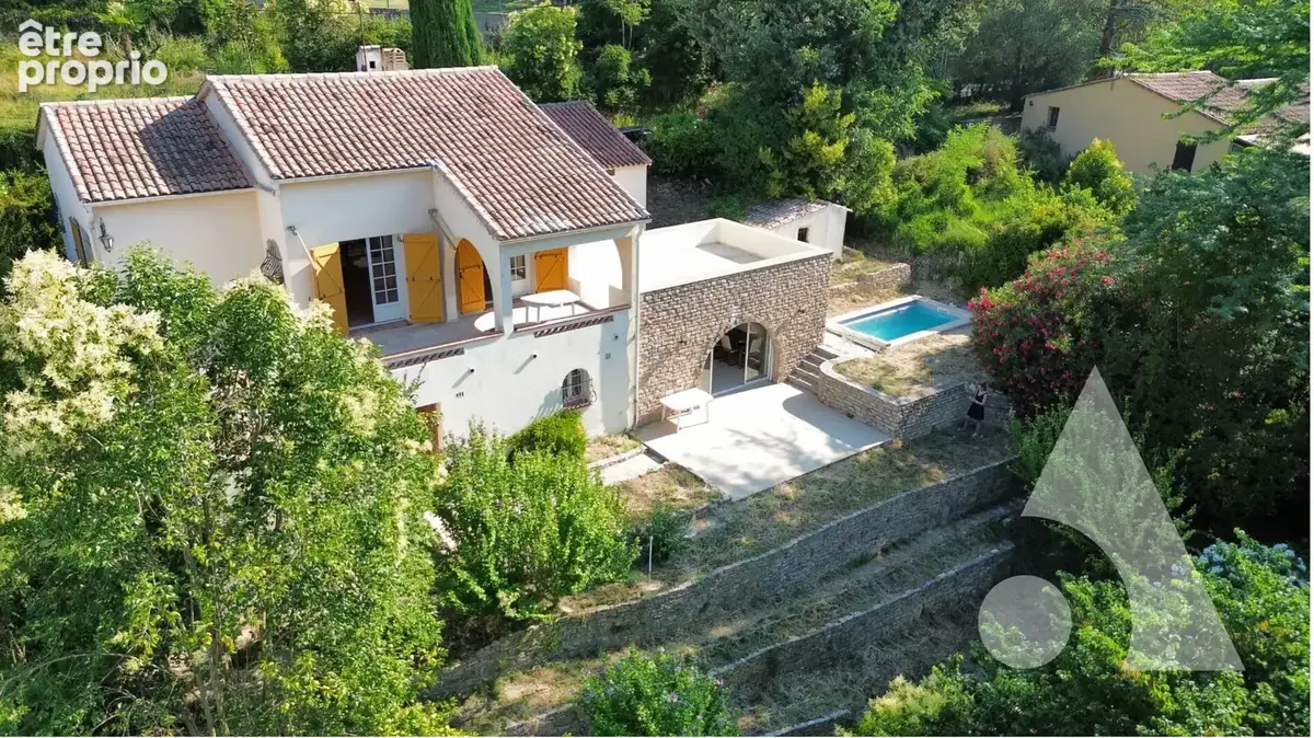 Photo Maison à Salernes au prix de 409 000€