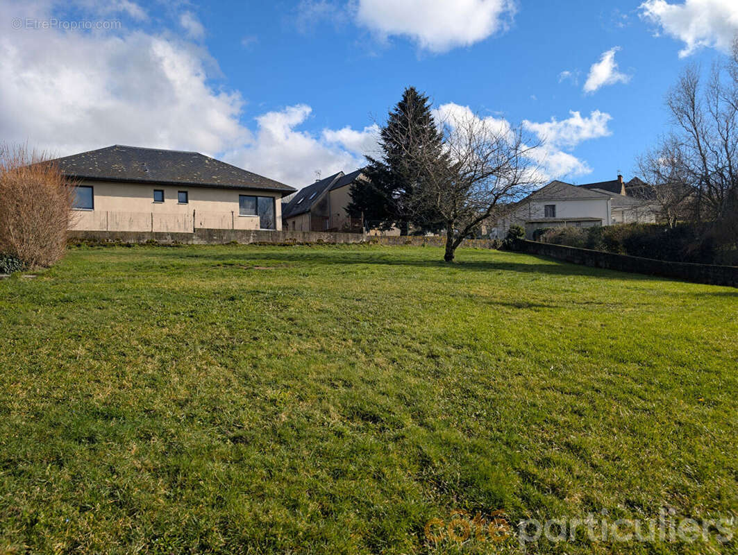 Maison à COMPS-LA-GRAND-VILLE