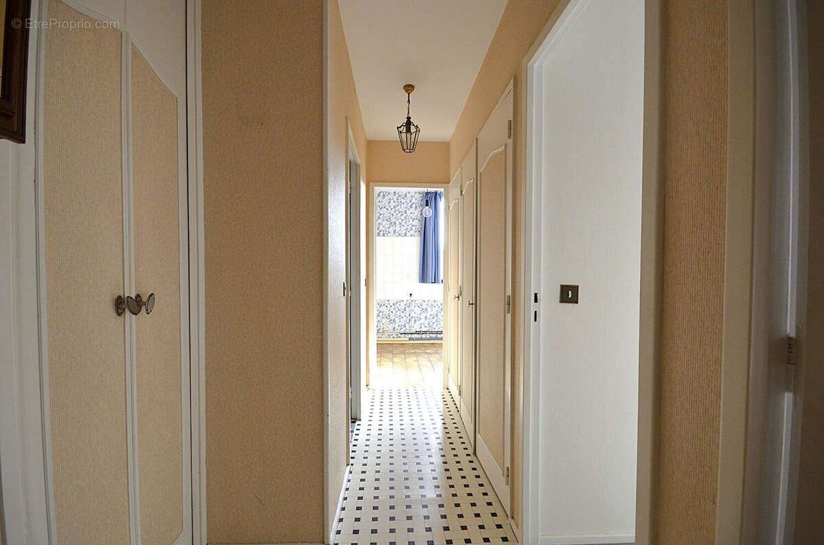 Appartement Villeurbanne 2 pièce(s) 40 m2 Laurent bonnevay - photo 12