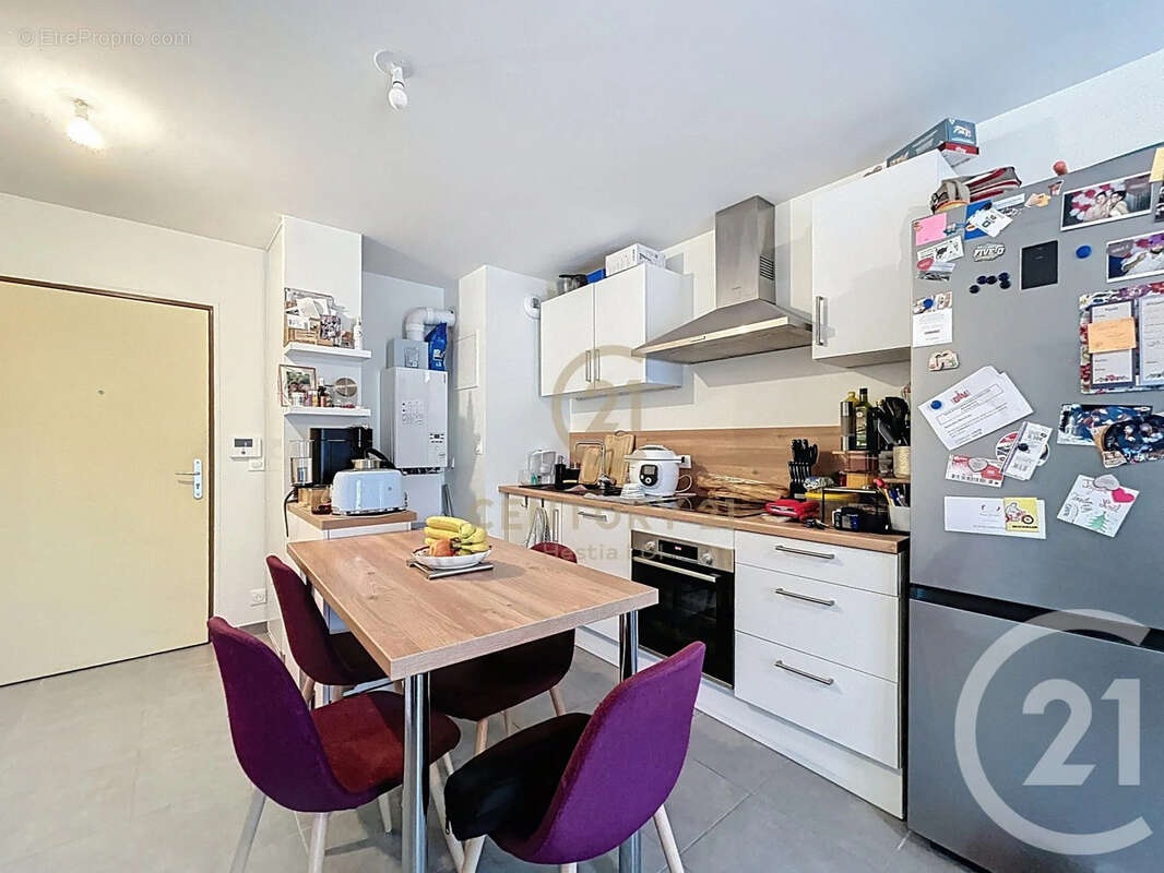 Appartement à PONT-EVEQUE