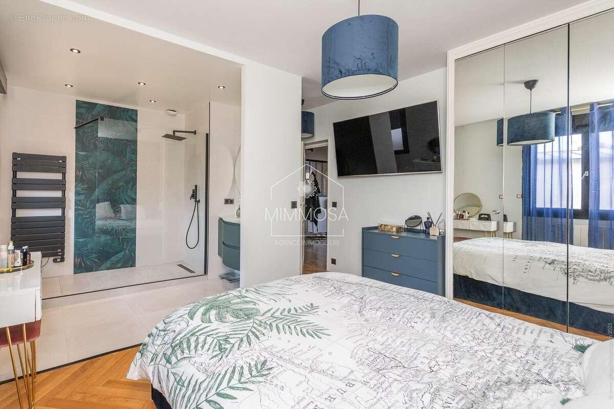 Maison à LES PAVILLONS-SOUS-BOIS