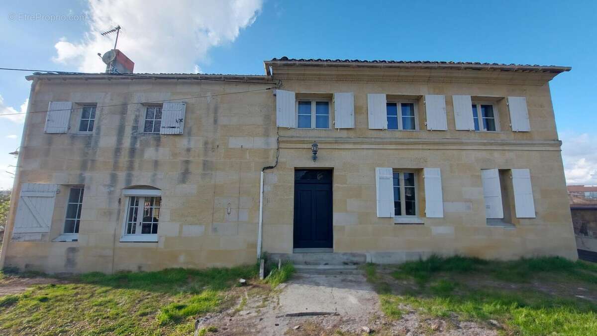 Photo 2 - Maison à SAINT-EMILION