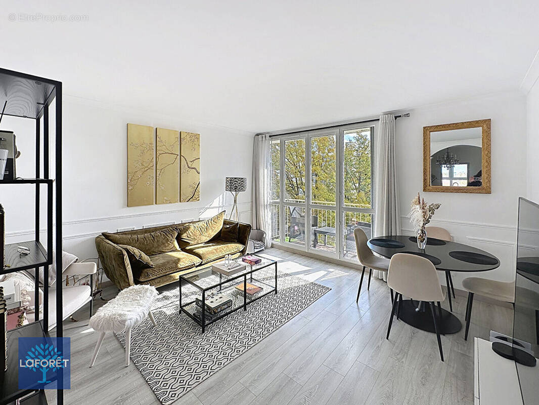 Appartement à SAINT-MICHEL-SUR-ORGE