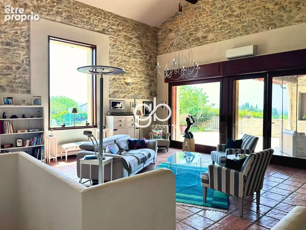 Mas à vendre proche sommières - 440 m2 - 7 chambres - piscine chauffée -  ascenseur - vue cévennes - photo 6