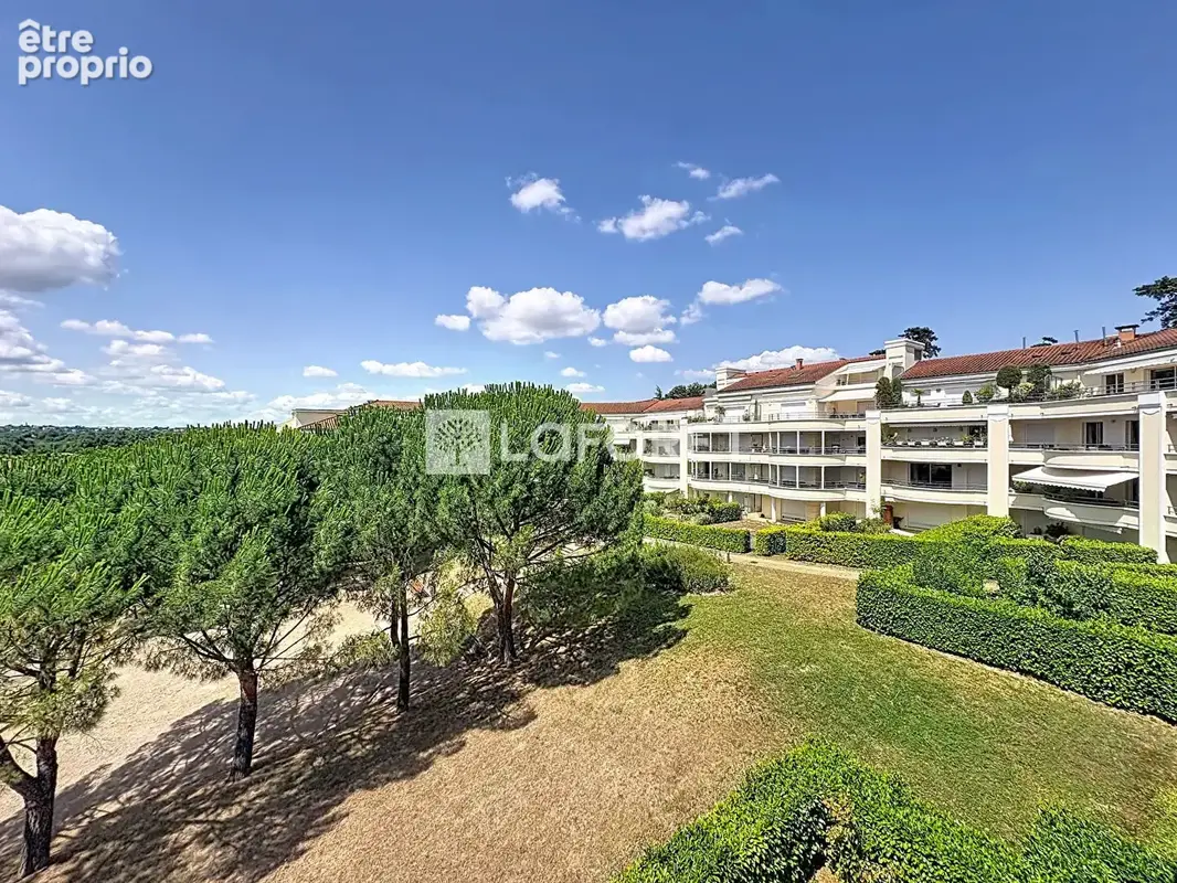 Charbonnière- Superbe appartement Toit Terrasse T5 - photo 6