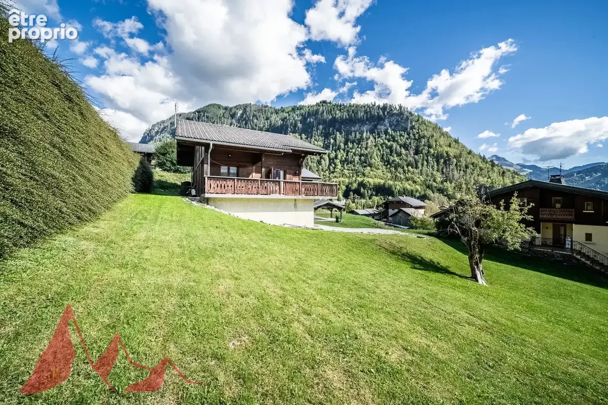 Chalet individuel de 6 chambres sur un terrain de 1 200 m² dans un secteur recherché de Montriond - photo 2