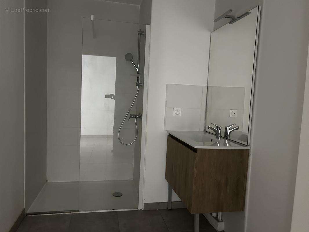 Appartement à MARSEILLE-9E